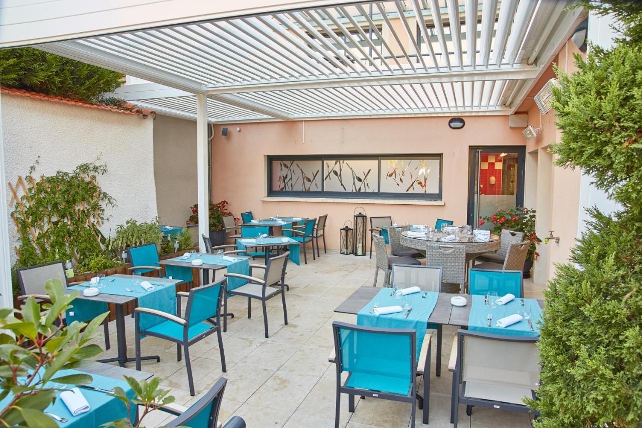 Le Place Neuve Brullioles Exterior photo
